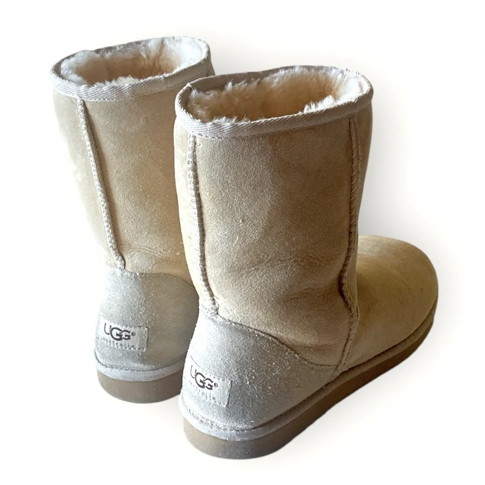 UGG Classic Short Suede Water Repellent Genuine Leather Suede Boots Size 7 Y2K
